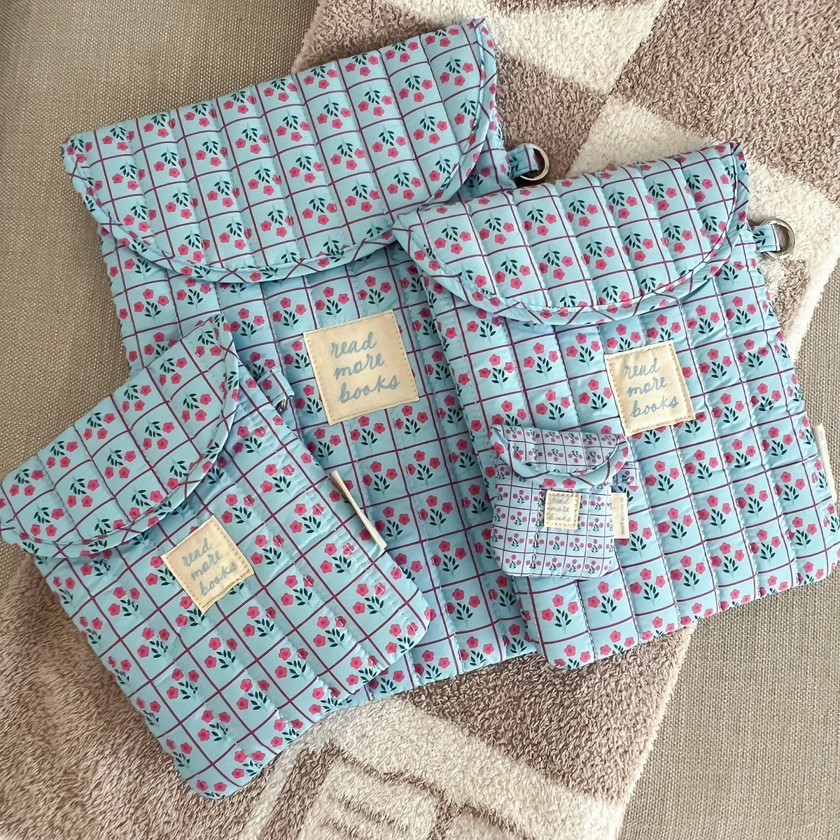 Read More Books Sleeve: E-Reader